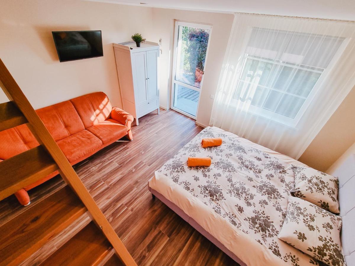 Hotel Viesu Nams Kapsargi Ventspils Exteriér fotografie