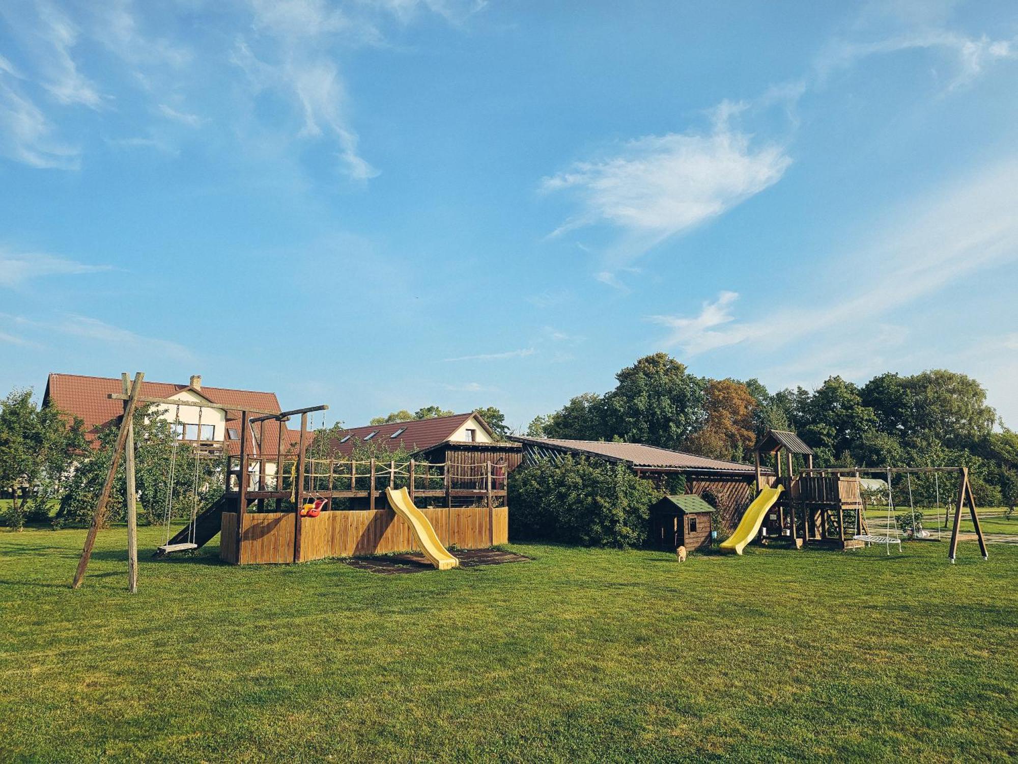 Hotel Viesu Nams Kapsargi Ventspils Exteriér fotografie