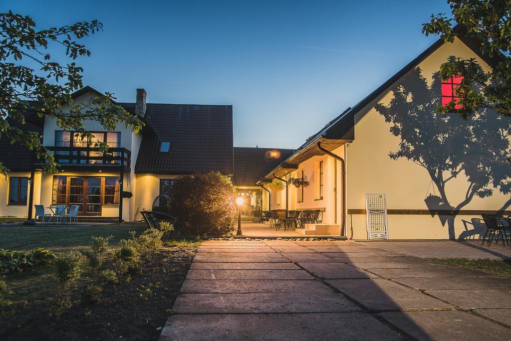 Hotel Viesu Nams Kapsargi Ventspils Exteriér fotografie